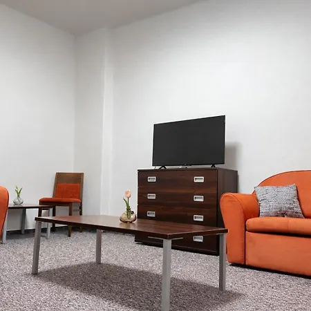 Symbiola Automat Apartamento Decin